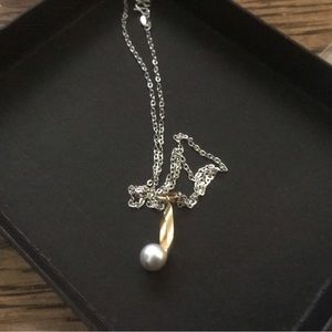 Ladies jewelry